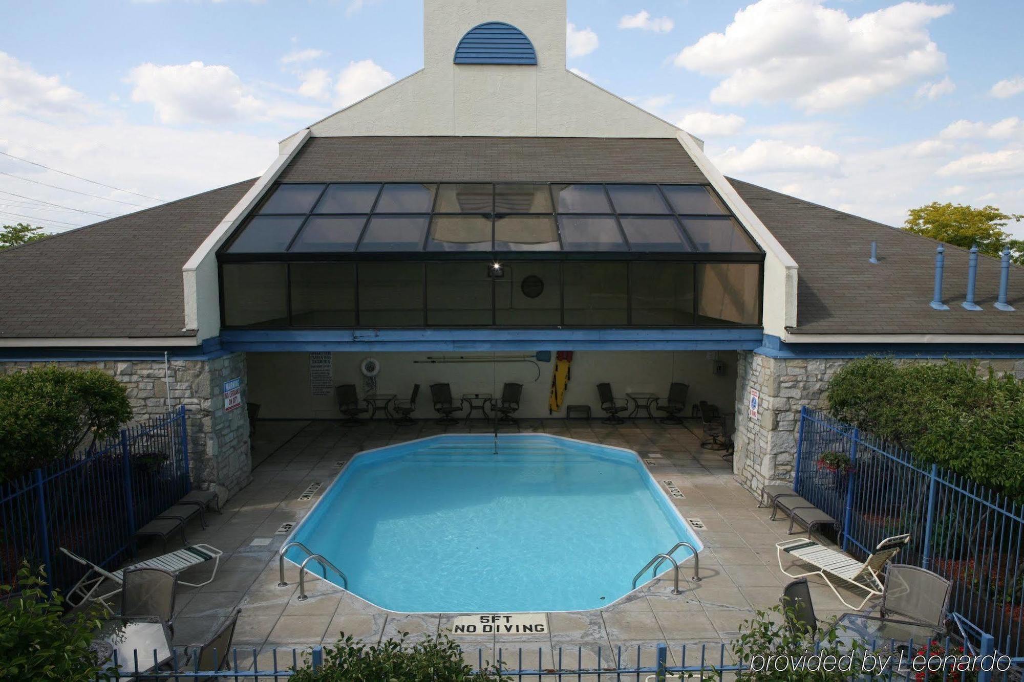 Days Inn & Suites By Wyndham Монро Екстериор снимка